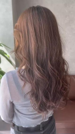 セミロング カラー rawr hair rim所属・Rawr hair Rim店長 栗原柊のヘアスタイル