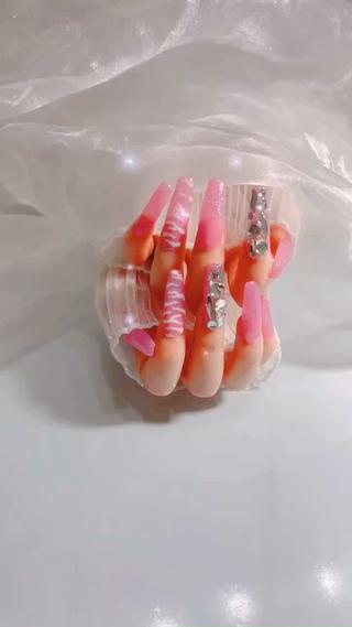 ネイル エムネイル サロンのネイルデザイン