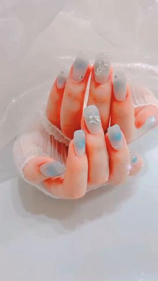 ネイル エムネイル サロンのネイルデザイン