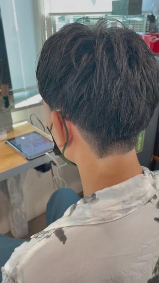 カラー パーマ ヘアアレンジ メンズ キッズ ネイル マツエク・マツパ 透明感カラー・レイヤ ー🎀amika🎀のヘアスタイル