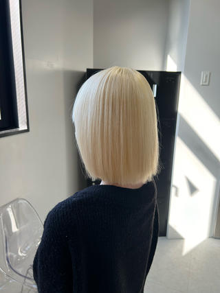 ~ホワイトブロンド~
ベースのムラを修正してここまで持っていきました！ 