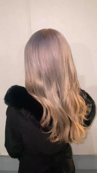 セミロング 🎀ハイトーン/ 艶カラー/夕月🎀のヘアスタイル