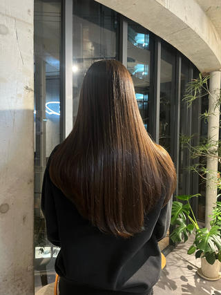 艶々縮毛矯正

なるべくダメージのない薬剤選定で可愛く綺麗にします 