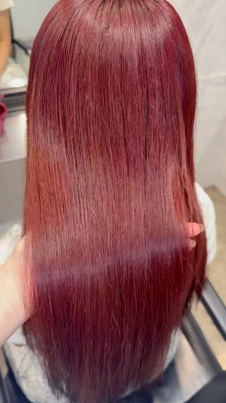 .*･ﾟvivid red𓂃
しっかり高発色でかわいい⑅⃛ 