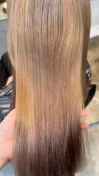 milk tea beige𓂃

色落ちも可愛い透明感ミルクティーカラー⪩⪨ 