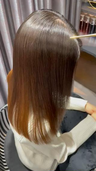 セミロング 半個室サロンyoures hair 髪質改善トリートメント東新宿店所属・榊原竜弥 髪質改善/美髪作りのヘアスタイル