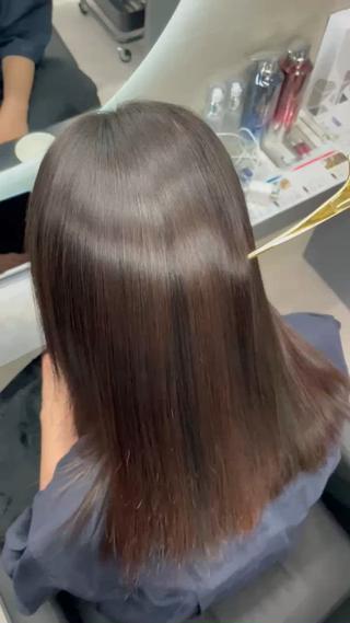 セミロング 半個室サロンyoures hair 髪質改善トリートメント東新宿店所属・榊原竜弥 髪質改善/美髪作りのヘアスタイル