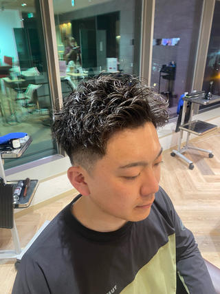 メンズ メンズ特化/フェザー /パーマ/伊勢元のヘアスタイル