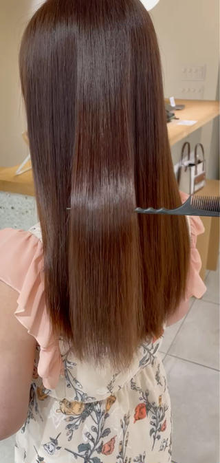 広がり、クセ、うねりが気になる方是非一度
　　　　　　【酸性ストレート】
　　　　　　　　　　　　　　でご予約ください

感動レベルの仕上がりをご提供します！！
ミニモ限定で40%OFFでさせて頂きます

※ブリーチ毛の方は施術不可能ですのでご了承下さい。

 