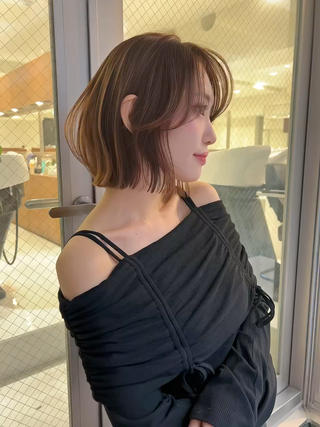 ショート カラー 小顔ボブ jilblanカホのヘアスタイル
