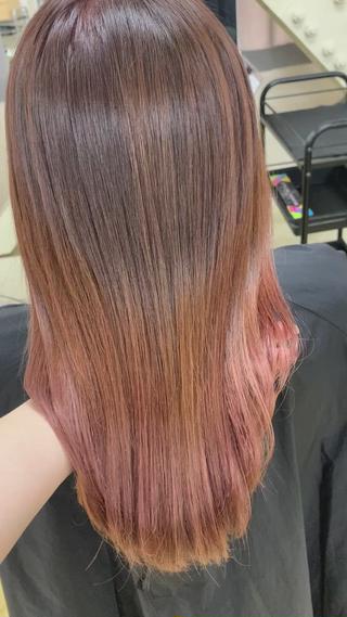 セミロング ブリーチカラー 🩵MIZUKIのヘアスタイル