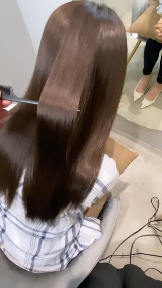 髪質改善と共に似合うスタイル、髪色をご提案させていただきます。

#パーソナルカラー #パーソナルカラー診断 #ブルベ #ブルベ夏 #ブルベ冬 #イエベ秋 #イエベ春 #パーソナルカラー診断東京 
#髪質改善　#縮毛矯正　#酸熱トリートメント　#顔タイプ診断
 