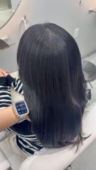 セミロング 透明感カラー / 代官山🎀ねねのヘアスタイル