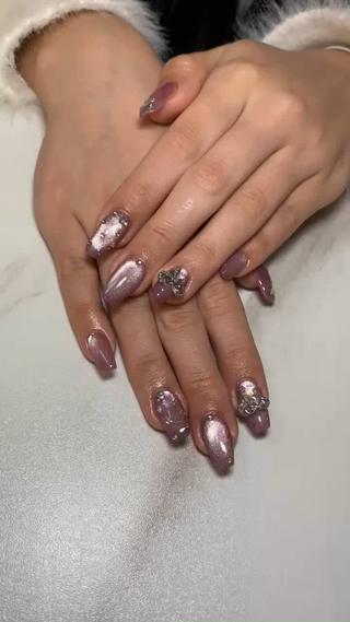 ネイル n o q r m. n a c h iのネイルデザイン