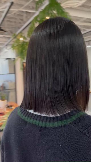 肩についてはねやすい長さもアイロン操作次第で少し内にまとまってくれます！

 