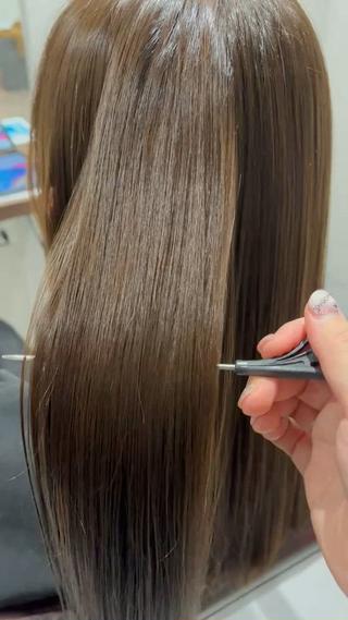 酸性ストレートで猫っ毛の方もツヤツヤサラサラヘアに 