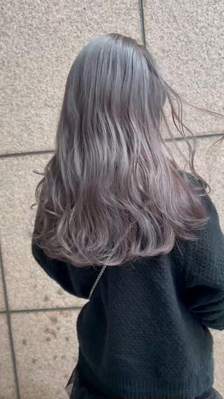 ロング カラー ハイトーンボブ 前田 表参道　グレージュのヘアスタイル