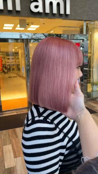 ショート カラー ブリーチ/髪質改善/ ハイトーン/暖色のヘアスタイル