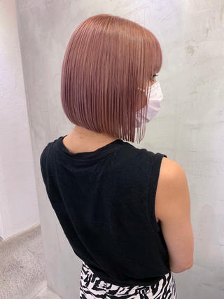 LAケラチントリートメントは癖を抑えてくれるので、癖が悩みで短くできない人でもこのトリートメントをすることでおさまりが良くなります 