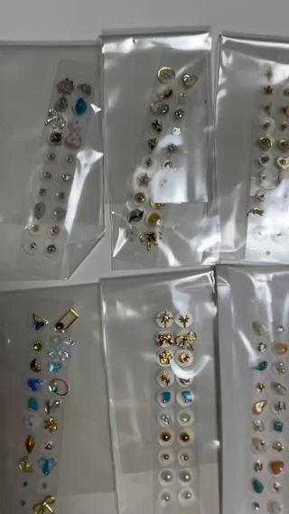 くわなうらないふわのま
ジュエリーシール入荷しました
【耳ツボジュエリー10粒2300円】
三重県桑名市末広町22YAMAHAWING北勢堂5階左奥の部屋 