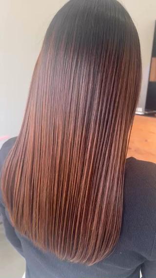 酸熱トリートメント
最強艶髪

夏前のダメージケアしませんか？？
ご予約お待ちしてます！ 