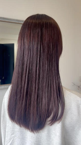 ピンクパープル
．
アッシュみ足して透明感出るピンクに 