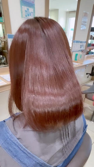 ミディアム カラー パーマ 小見 翔平のヘアスタイル