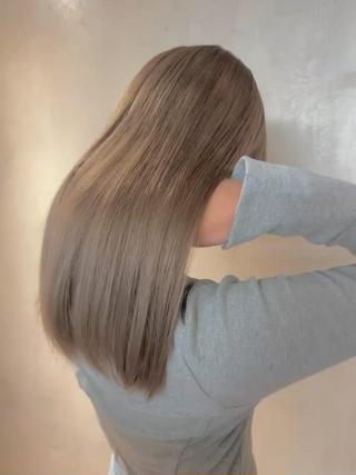 ロング カラー makoto⌇レイヤ ー⌇艶カラー🍒‎のヘアスタイル