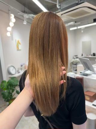 ロング カラー makoto⌇レイヤ ー⌇艶カラー🍒‎のヘアスタイル