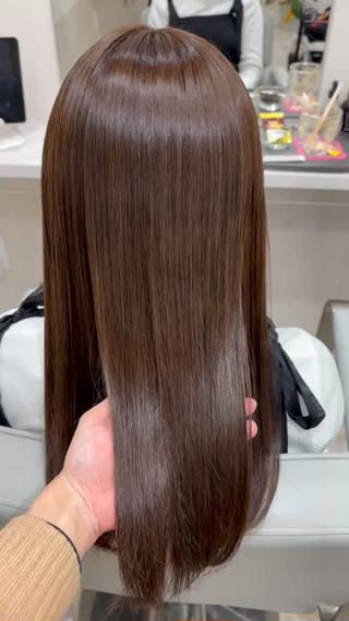 ロング makoto⌇レイヤ ー⌇艶カラー🍒‎のヘアスタイル