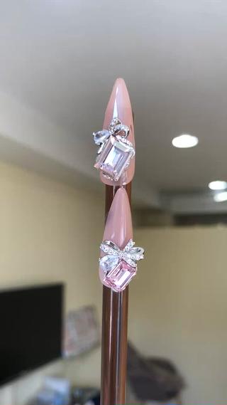 取り外して何回も使えちゃうパーツ販売中♡ 