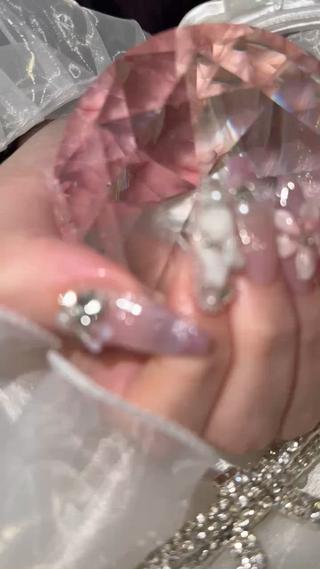 ネイル ルシイ🎀新宿長さ 出しパーツ専門店のネイルデザイン