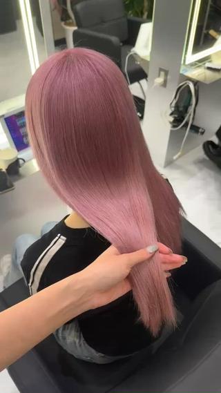 ブリーチ2~3回必須！

ケア剤＋ハイパーTOKIOトリートメントでケアしながらブリーチすることでツヤツヤカラーが完成します！！

ケア剤＋¥2,000 