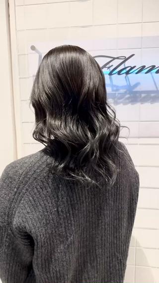 セミロング カラー ヘアアレンジ 𝒇𝒍𝒂𝒎𝒎𝒆𝒖𝒎所属・Sakura 町田のヘアスタイル
