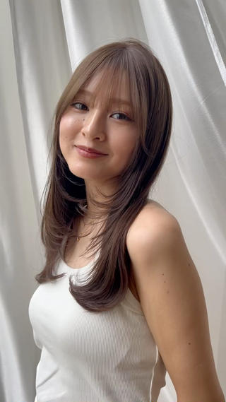 柔らかい質感のレイヤーカット。顔まわりを似合わせて動きのあるスタイルにしました 