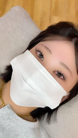 こちらジュニアアイリスと施術になります

完璧のマツエクの仕上がり求める方はご遠慮お願いします。
120本バインドロック


動画効果


カラー、ブラック

カールD
目頭から11.12.13 