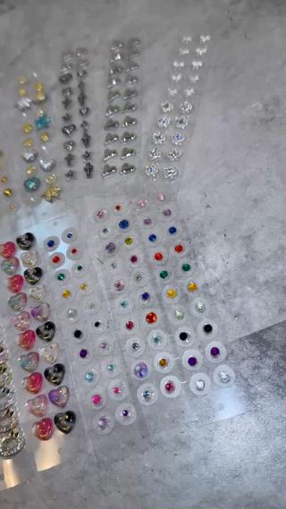 夏に向けて新しい耳つぼパーツ出来ました
在庫なくなり次第終了になりますので
お早めにゲットしてください 