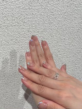 表参道駅/明治神宮前駅徒歩3分/原宿駅徒歩7分のネイルサロンMorise Nail 
韓国風ネイル・トレンドネイル・シンプルネイル・オフィスネイルまで幅広く対応
人気のマグネットネイル・ガラスフレンチ・ミラーネイル・ニュアンスネイルもお任せください
丁寧なカウンセリングと高技術で、持ちの良い美しい指先をご提案します。
パラジェル・フィルイン対応で自爪に優しい施術も可能
ブライダルネイル・推し活ネイル・季節デザインも豊富にご用意しています。
定額コースややり放題メニューもあり、初めての方にもおすすめ
パラジェル フィルイン 長さだし 持ち込み フットネイル マグネット ワンカラー ワンホン 