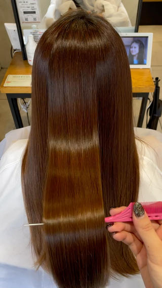 髪質改善トリートメント

2回目のご来店の方です
やればやるほどツヤツヤサラサラになっていくのでぜひ皆さんもいかがですか?? 