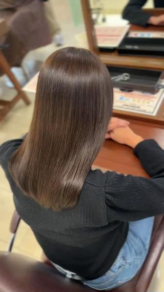 カラー 越納 陸のヘアスタイル