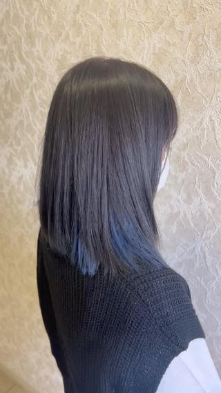 ブリーチカラー×髪質改善

ブリーチは痛む、パサつく、などのマイナスのイメージを
髪質改善のトリートメントによって解決୧( "̮ )୨
こちらのトリートメント繰り返しやることによってより定着してより艶のある髪に!!
もちろん1回でもこの仕上がりです!(´▽｀)

#ブリーチ#髪質改善#ダブルカラー#髪質改善トリートメント#トリートメント#艶髪#大人女子#美髪#透明感カラー 