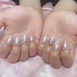 大人気マグネット画像のアートは含みません。ストーンなどは別料金となります。アートをされたい方は付け放題コースをお選びください 