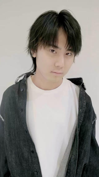 ショート ill副店長 立和田純也のヘアスタイル