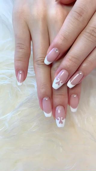 フォルムきわだつ艶フレンチ
可愛くて♡
美しいフレンチネイル♡
動画でもチェックしてください
.
.
.
♡♡Sweets&nail♡♡
【スイーツアンドネイル】
辻堂駅徒歩9分
こだわり派オトナ女子におすすめのサロンです
ネイルブックからのご予約、フォローは
こちらからお願いします
@minako.sweets
#辻堂スイーツアンドネイル
公式LINE➵ @572nwilw
#秋ネイル#上品ネイル#ネイル#可愛いネイル #大人可愛いネイル#大人女子ネイル#フレンチネイル#白フレンチネイル#バーチャルフレンチネイル#ブライダルネイル#ハートネイル#ハートフレンチネイル#トレンドネイル#美フォルムネイル#セルフネイル #辻堂#茅ヶ崎#藤沢ネイルサロン#辻堂ネイルサロン#茅ヶ崎ネイルサロン#nails