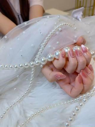 ネイル クイーンズネイル銀座所属・Queeens nailのネイルデザイン