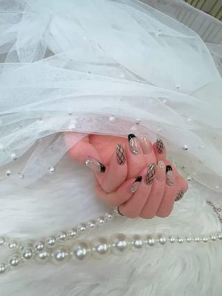 ネイル クイーンズネイル銀座所属・Queeens nailのネイルデザイン