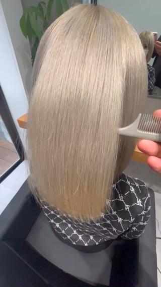 ブリーチ/2回ブリーチ/ケアブリーチ/ホワイトカラー/ブロンドiボブ 