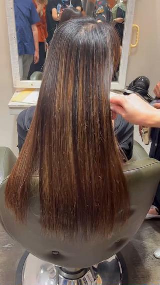 こちらの動画はブラシなどは使わずに手で乾かしただけの仕上がりになります！

お客様の髪の毛の状態、理想のヘアスタイルなどカウンセリングをしっかりした上で施術させていただきます！
気になる方はご予約お待ちしております！ 