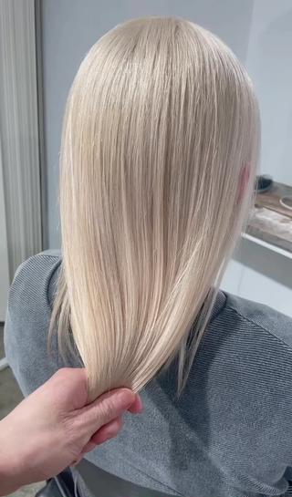 ミディアム カラー ✨艶ブリーチカラー ✨四ノ宮裕己のヘアスタイル