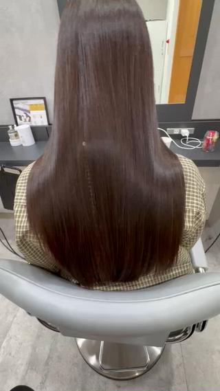 ロング カラー RAISE by_WHITEのヘアスタイル